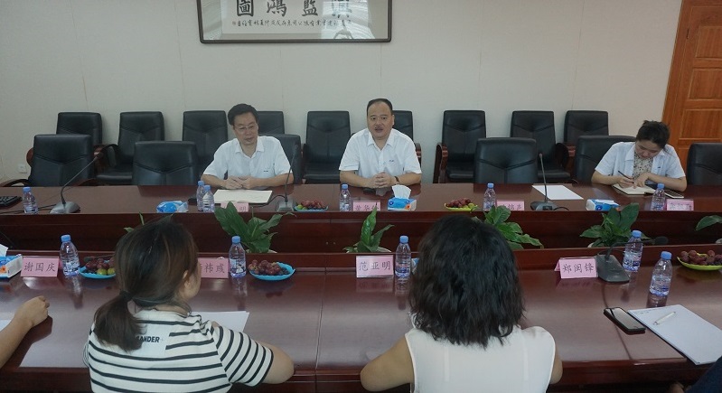 福建省高校產(chǎn)學(xué)研聯(lián)合創(chuàng)新項(xiàng)目《綠色高效蒸發(fā)冷卻空調(diào)及其智能遠(yuǎn)程 節(jié)能優(yōu)化控制系統(tǒng)研發(fā)》啟動(dòng)會(huì)議在澳藍(lán)順利召開(kāi)